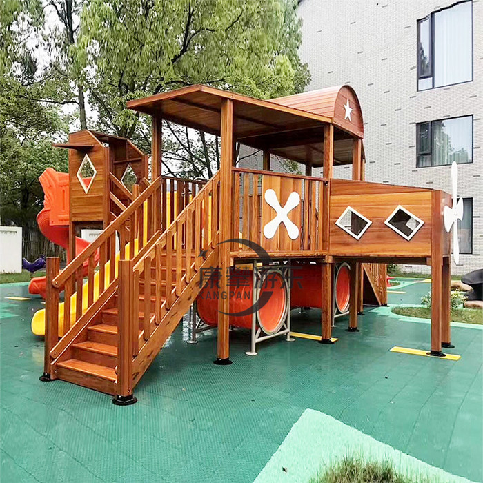 木質(zhì)滑梯 木質(zhì)滑梯