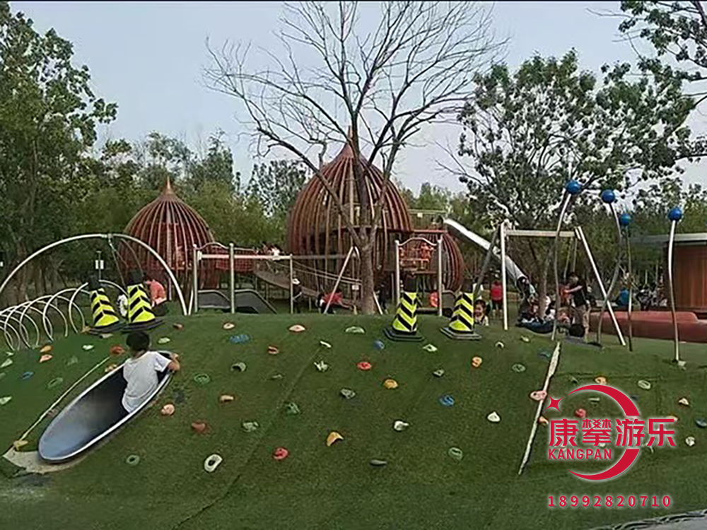 兒童游樂園無動力游樂設(shè)備的安全標準是什么