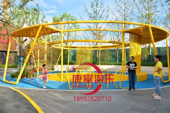 戶外游樂(lè)設(shè)施