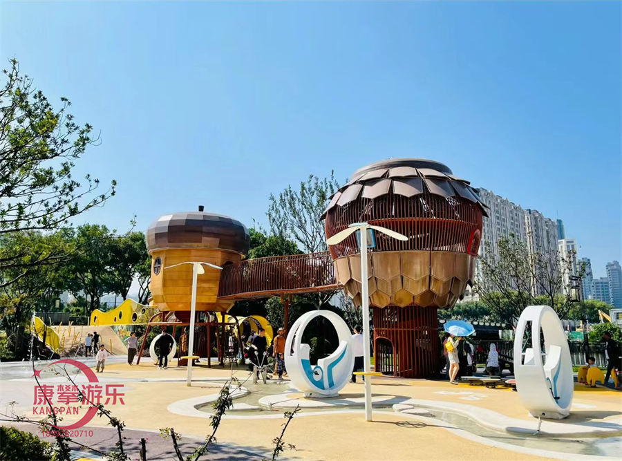 非標(biāo)木質(zhì)游樂(lè)設(shè)施