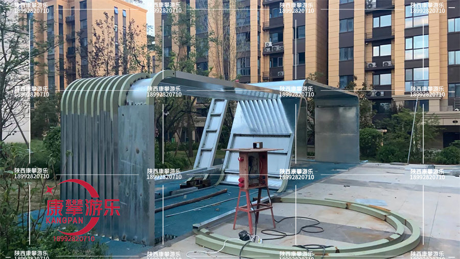 西安藍田縣翻轉(zhuǎn)墻安裝過程 西安藍田縣翻轉(zhuǎn)墻安裝過程