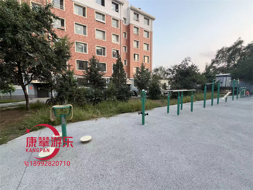 戶外健身器材