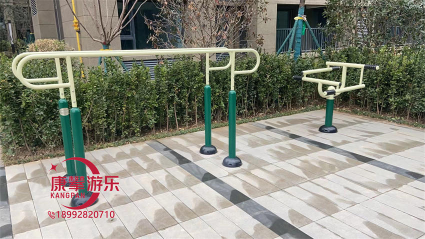 戶外健身器材