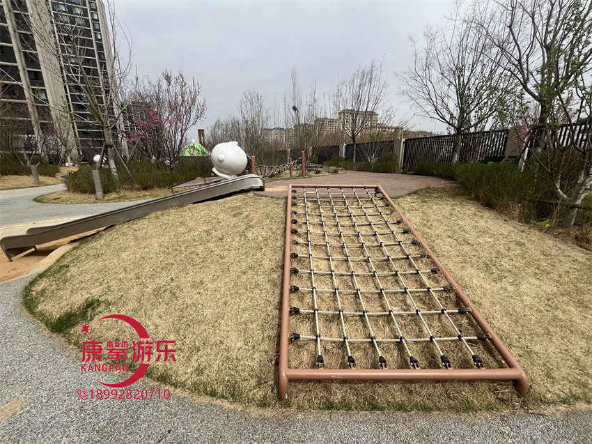 兒童游樂設(shè)施