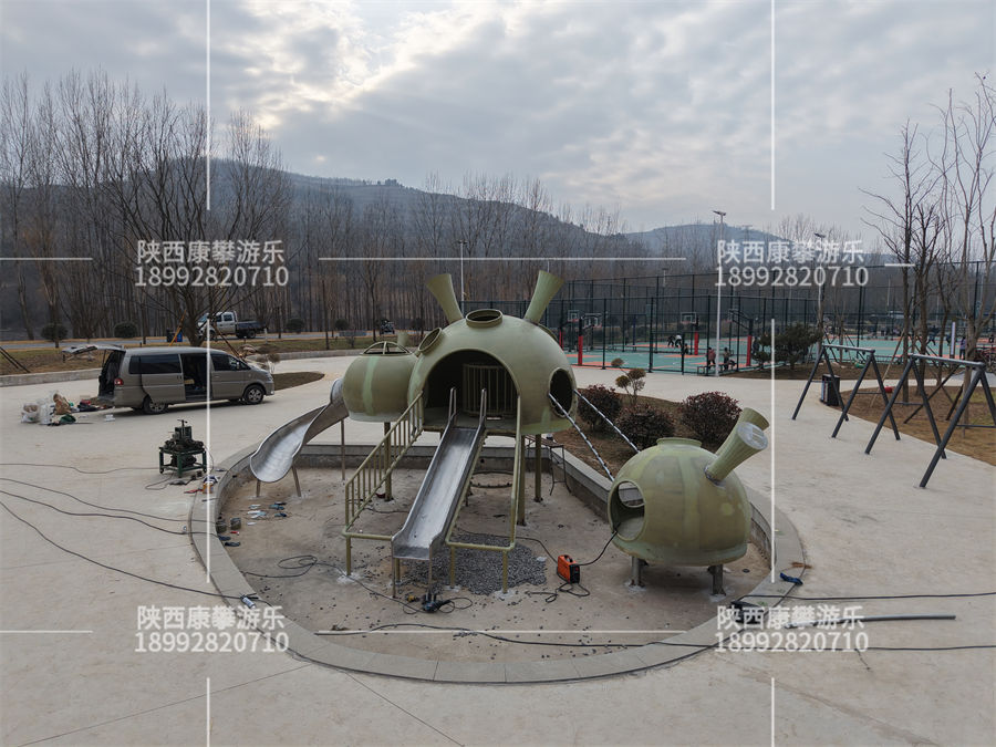 寶雞千陽縣公園多頭怪現(xiàn)場安裝 寶雞千陽縣公園多頭怪現(xiàn)場安裝